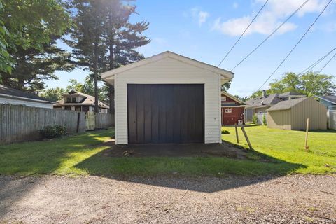 Tiny photo for 1818 Leer Street, South Bend, IN 46613 (MLS # 202625521)