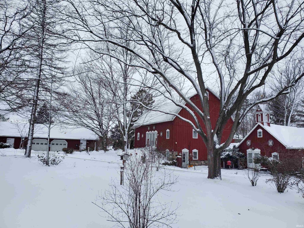 Photo of 350 E State Road 120, Fremont, IN 46703 (MLS # 202639052)