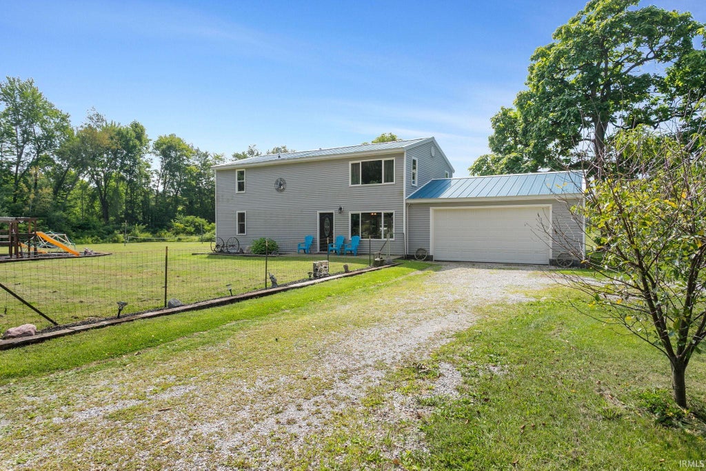 Photo of 10374 Douglas Road, Osceola, IN 46561 (MLS # 202636069)