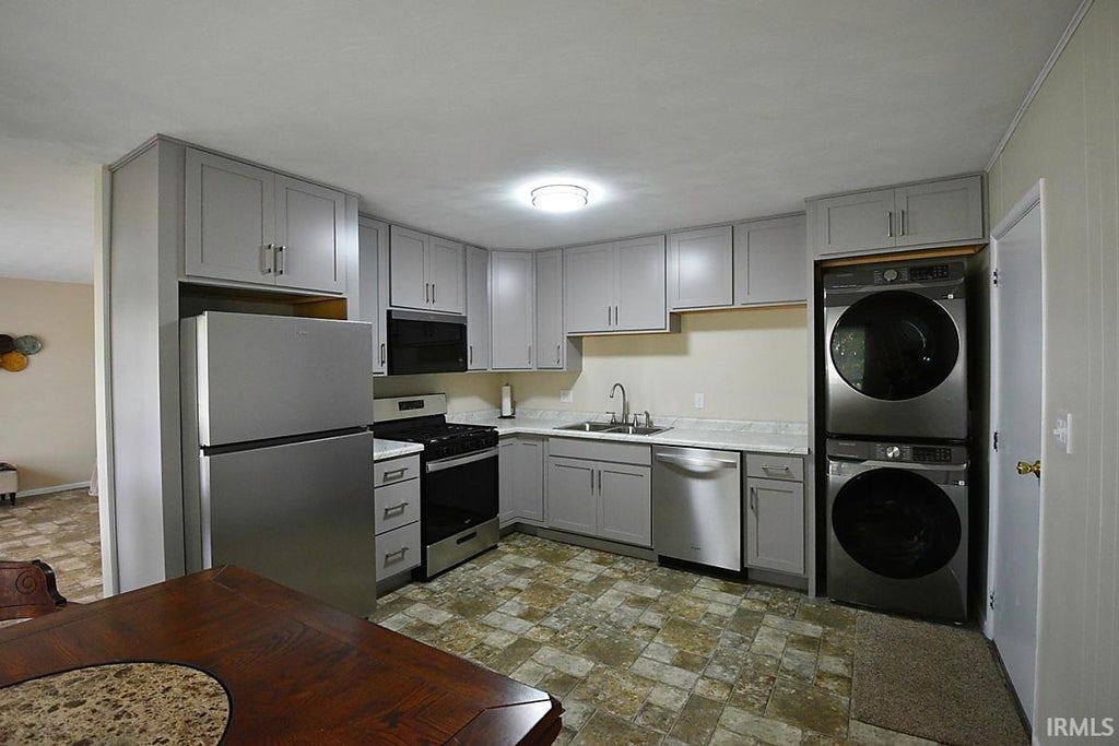Photo of 3737 Navarre Court, Lafayette, IN 47905 (MLS # 202638853)