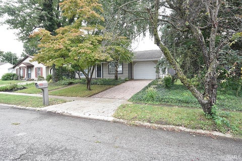 Tiny photo for 3737 Navarre Court, Lafayette, IN 47905 (MLS # 202638853)