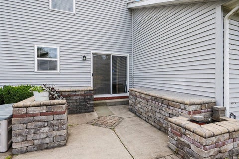 Tiny photo for 51665 Sandelwood Court, Granger, IN 46530 (MLS # 202627484)