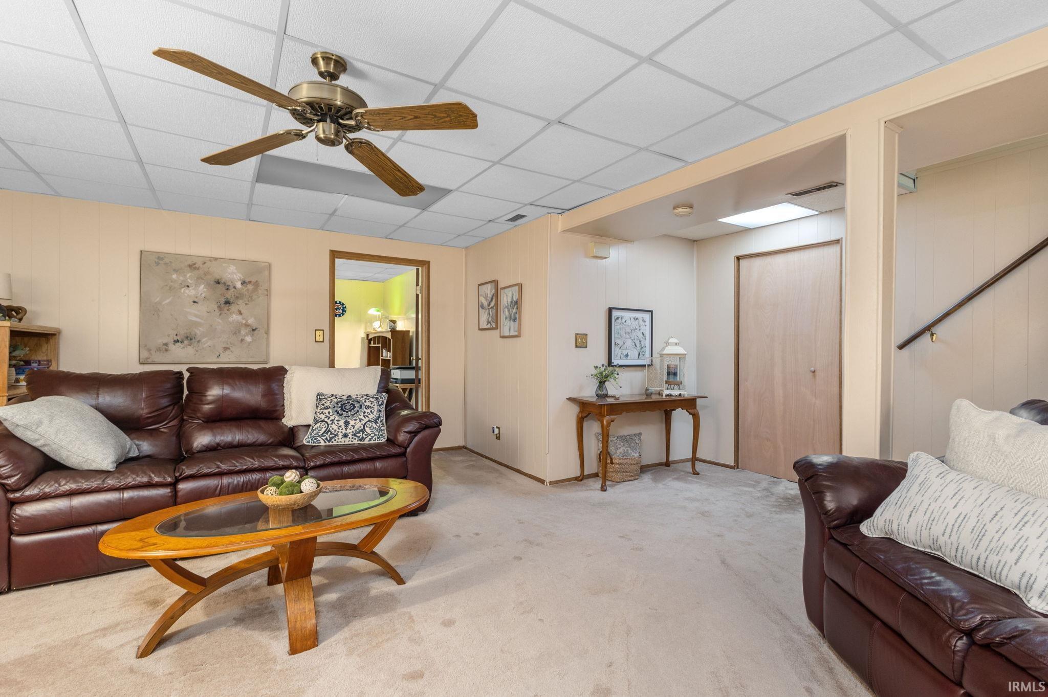 Mishawaka, Indiana 46544, United States, 3 Bedrooms Bedrooms, ,2 BathroomsBathrooms,Residential,Pending,187600