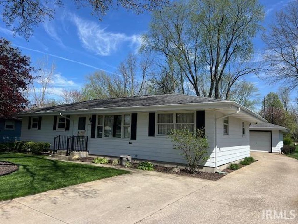 Photo of 54426 32Nd Street, South Bend, IN 46635 (MLS # 202613812)