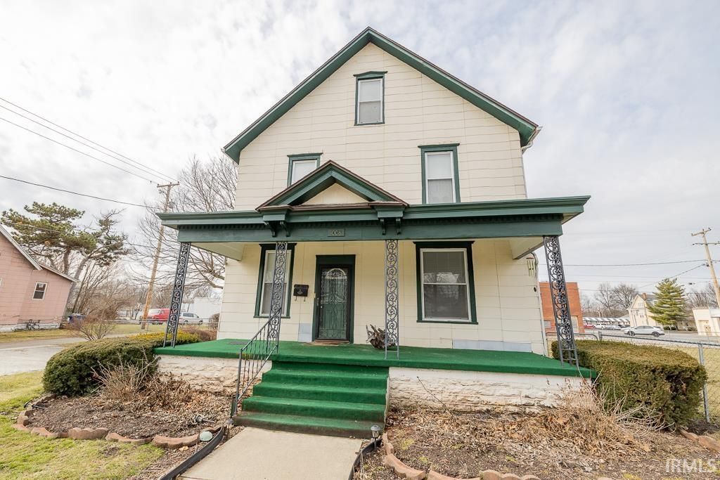 Photo of 1008 S Adams Street, Marion, IN 46953 (MLS # 202607464)