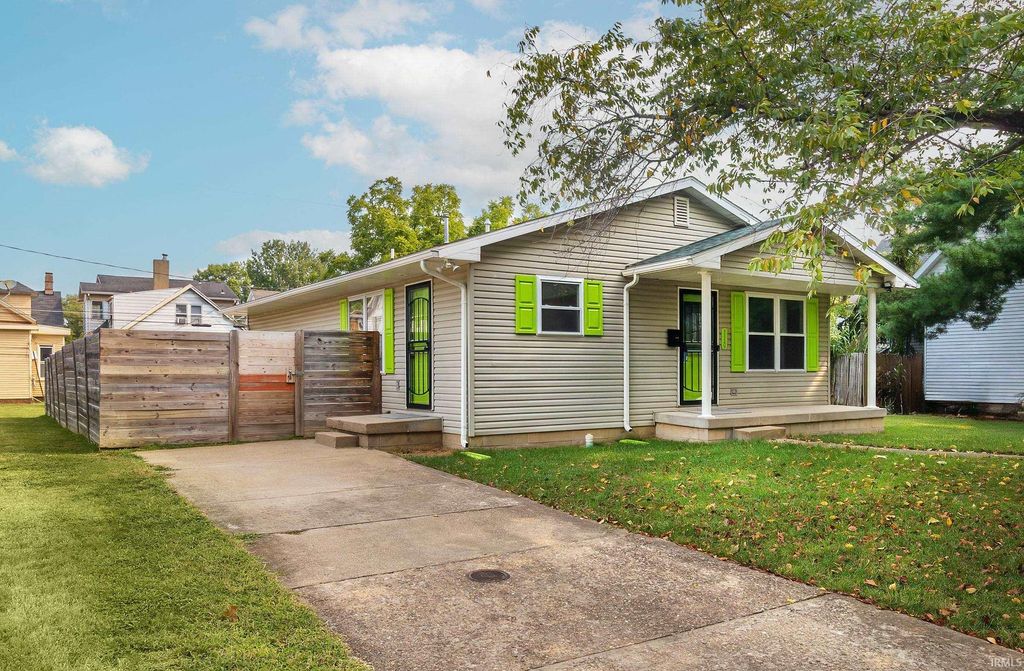 Photo of 110 Jefferson Avenue, Evansville, IN 47713 (MLS # 202603683)