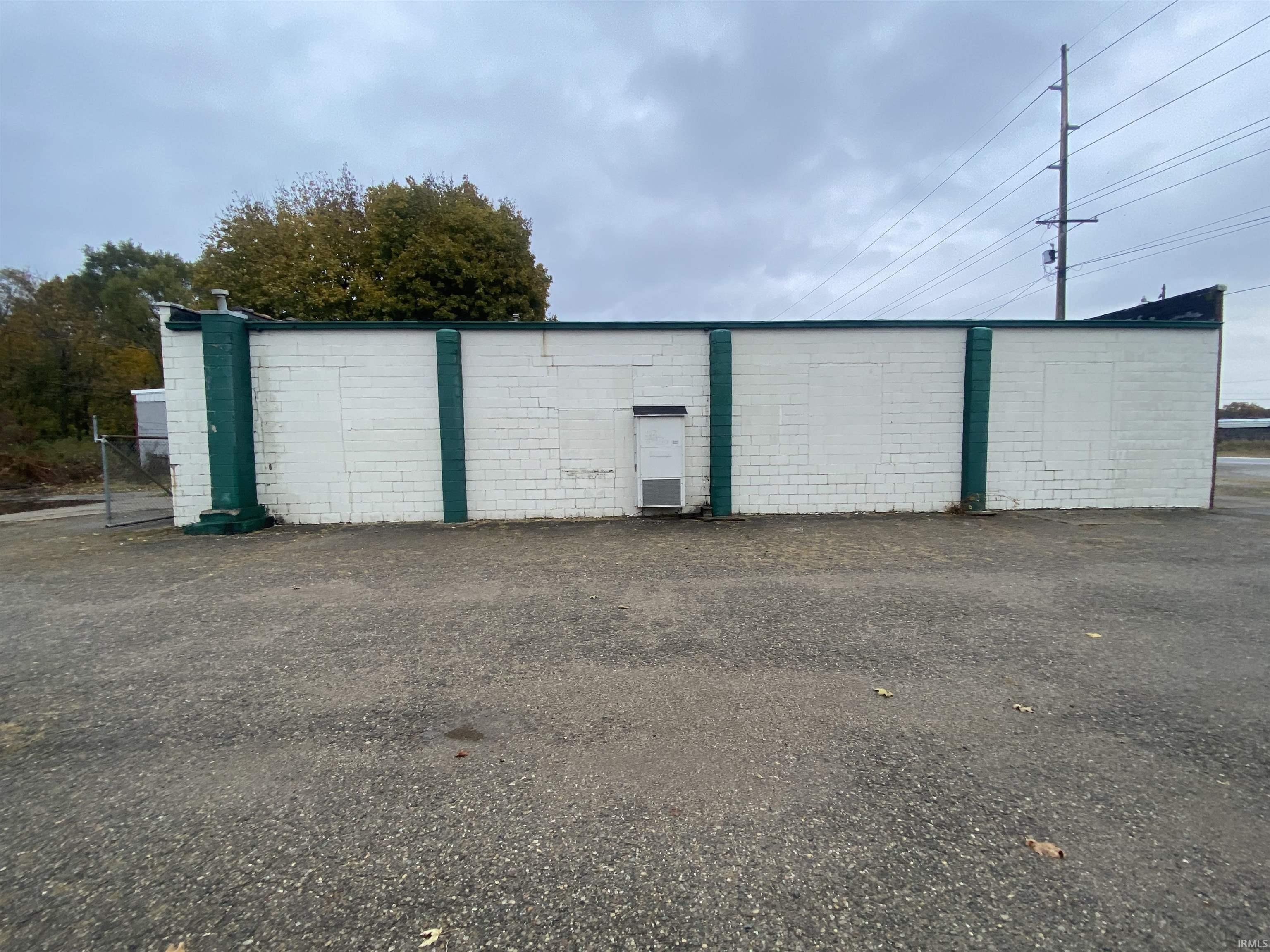 Elkhart, Indiana 46516, United States, ,1 BathroomBathrooms,Commercial,Active,240526