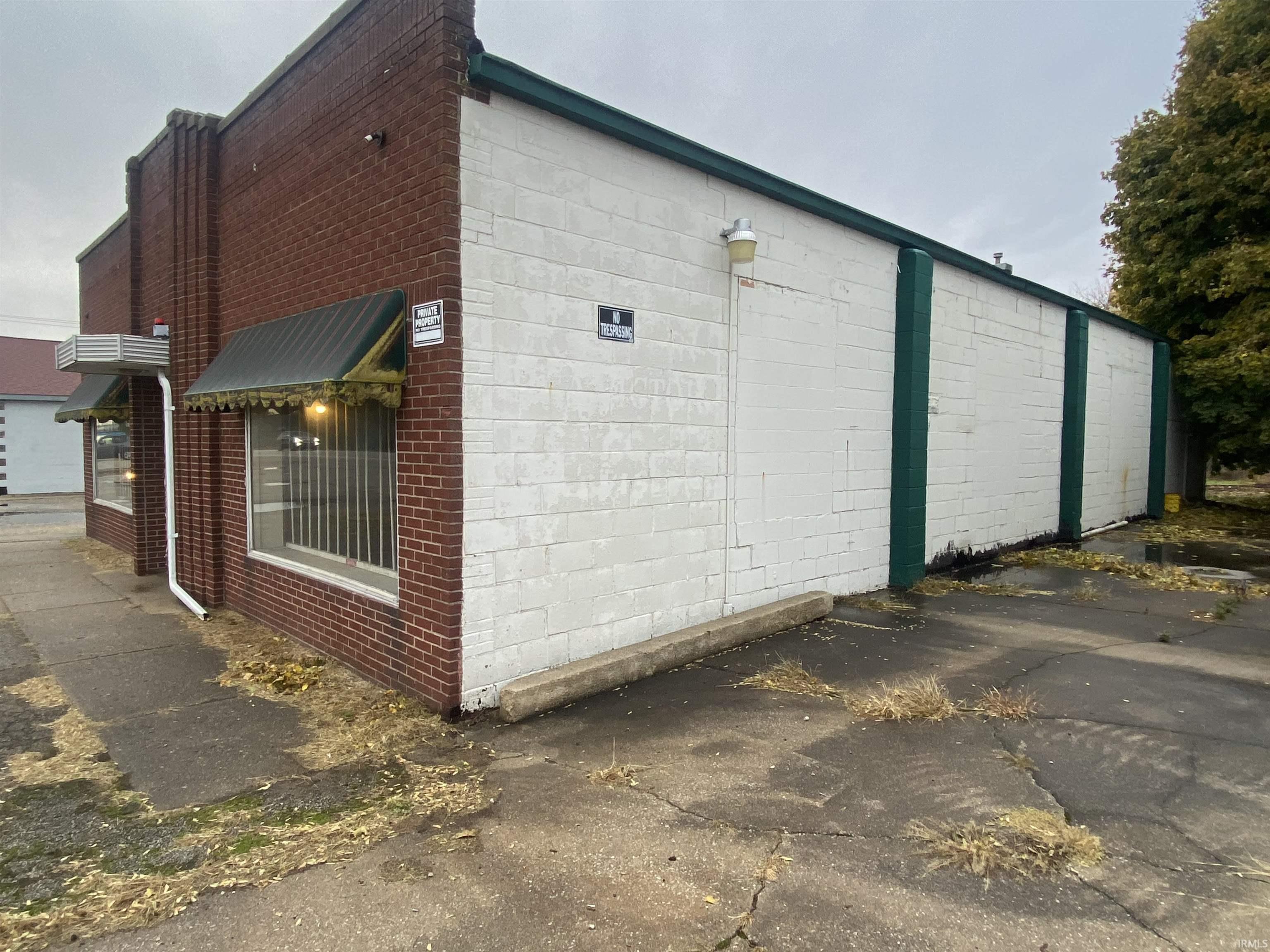 Elkhart, Indiana 46516, United States, ,1 BathroomBathrooms,Commercial,Active,240526