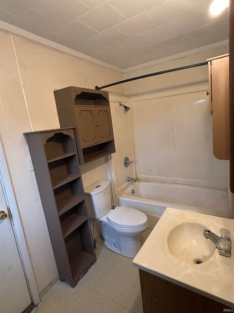 Tiny photo for 48 Mckinstry Avenue, Peru, IN 46970 (MLS # 202624736)