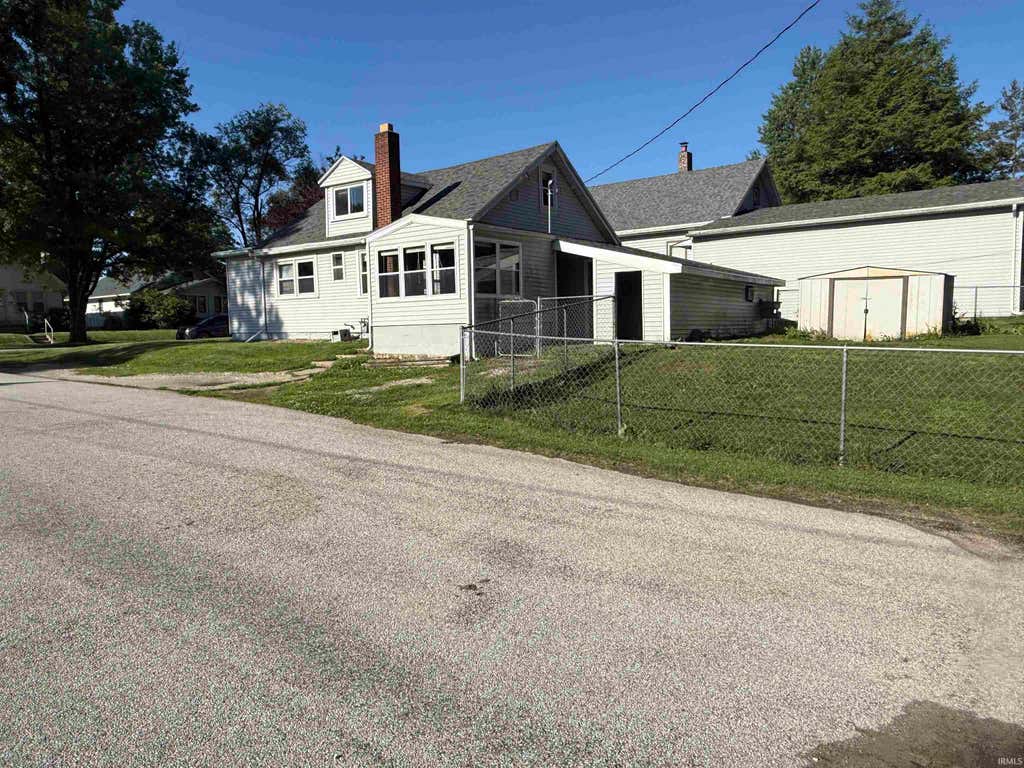Photo of 48 Mckinstry Avenue, Peru, IN 46970 (MLS # 202624736)