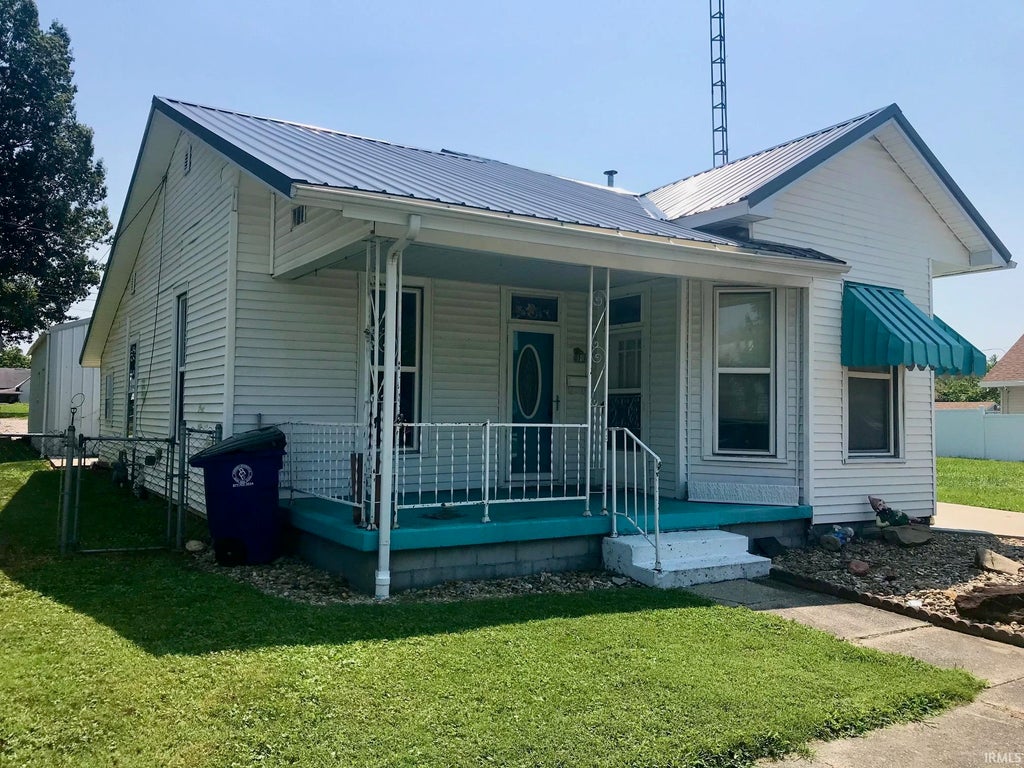 Photo of 1118 S Prince Street, Princeton, IN 47670 (MLS # 202630267)
