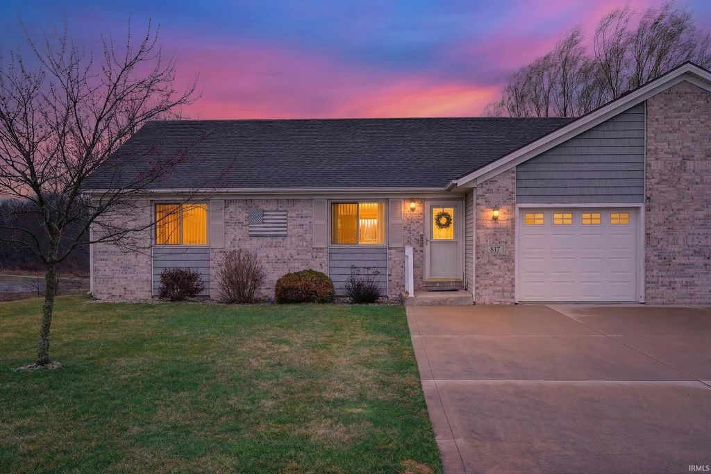 Photo of 817 Katarina Court, Kendallville, IN 46755 (MLS # 202608202)