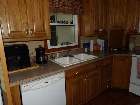Tiny photo for 5748 S 700 EAST Road, Walton, IN 46994 (MLS # 202630310)