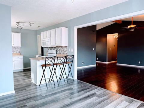 Tiny photo for 324 Persimmon Trail, Lafayette, IN 47909 (MLS # 202531673)