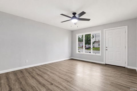 Tiny photo for 6015 Landsdowne Drive, Fort Wayne, IN 46816 (MLS # 202624861)