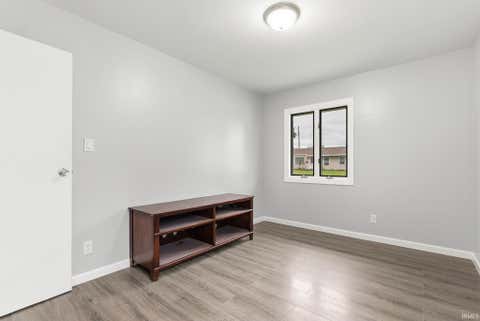 Tiny photo for 6015 Landsdowne Drive, Fort Wayne, IN 46816 (MLS # 202624861)