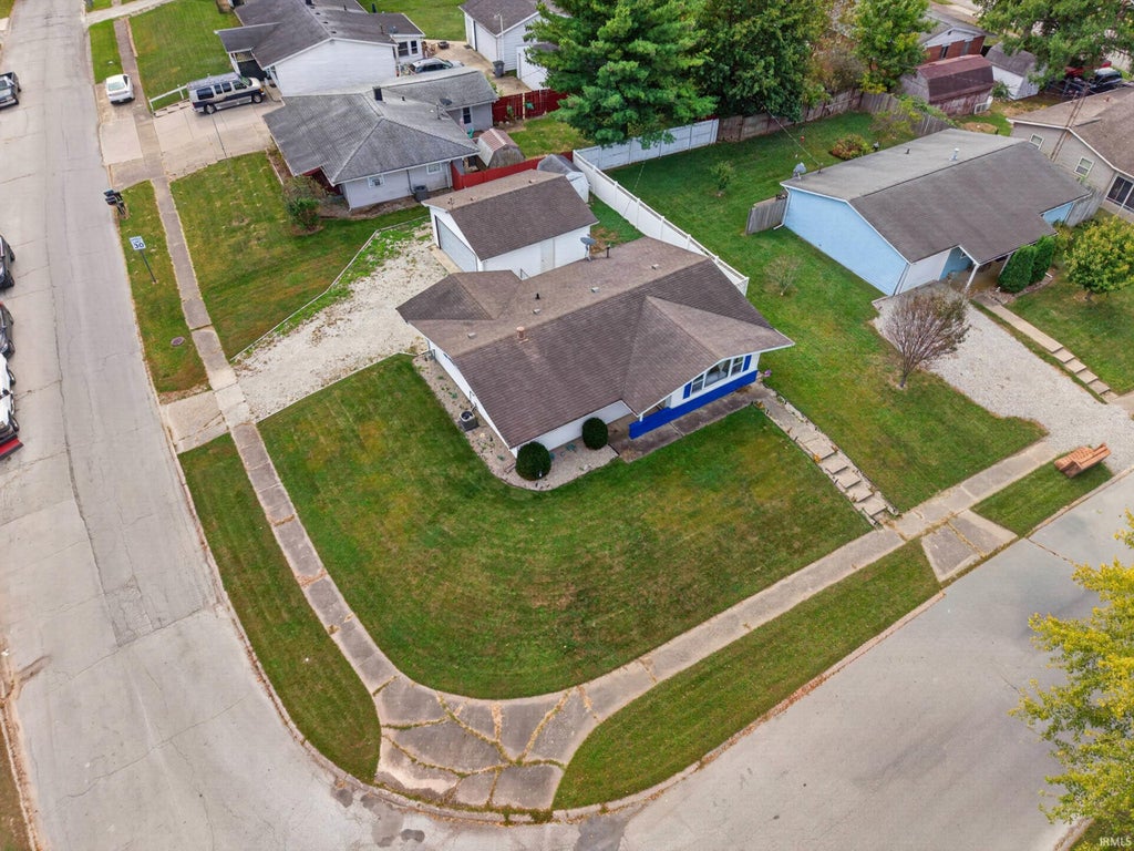 Photo of 605 MAUMEE Drive, Kokomo, IN 46902 (MLS # 202642345)