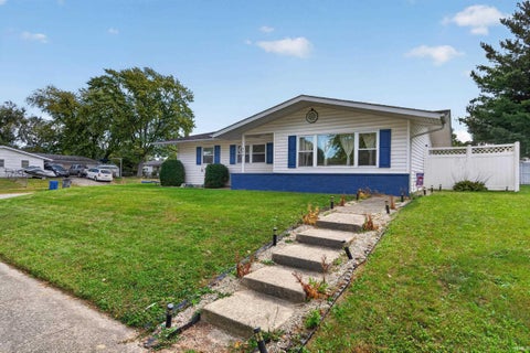 Tiny photo for 605 MAUMEE Drive, Kokomo, IN 46902 (MLS # 202642345)