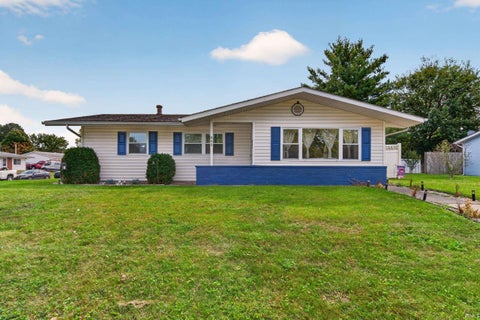 Tiny photo for 605 MAUMEE Drive, Kokomo, IN 46902 (MLS # 202642345)