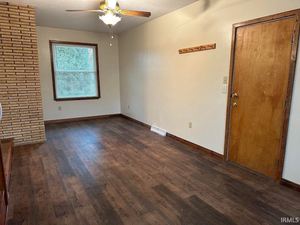 Photo of 633 S Washington Street, Bloomfield, IN 47424 (MLS # 202601240)