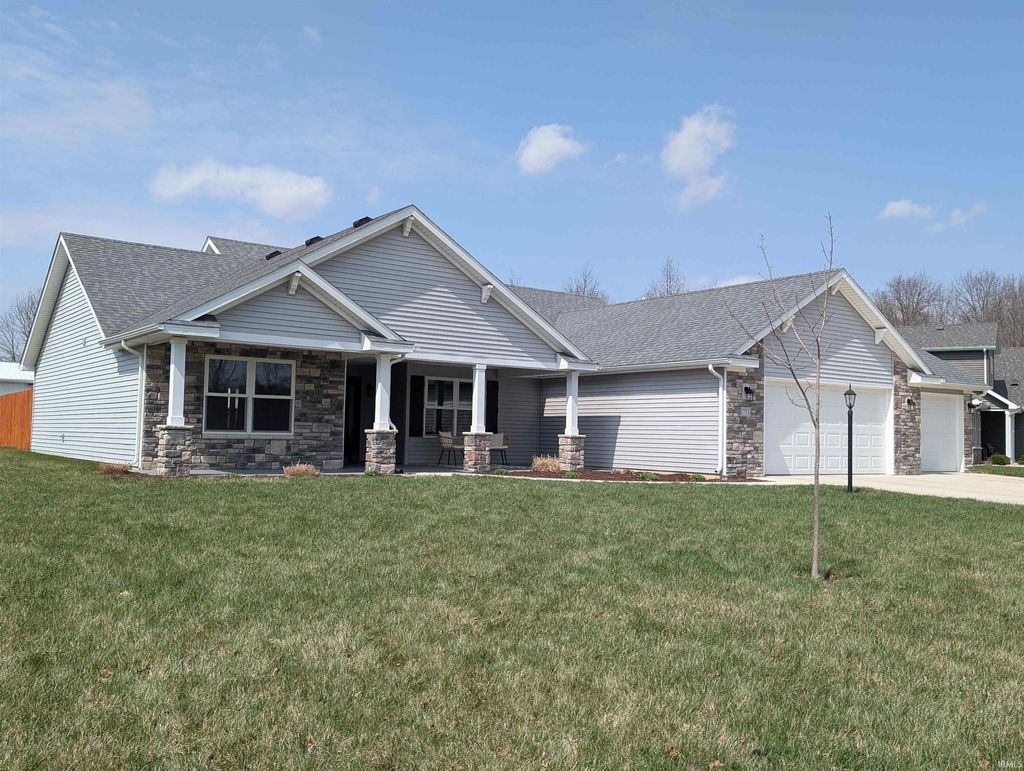 Photo of 731 Willowbrook Trail, Bluffton, IN 46714 (MLS # 202610658)