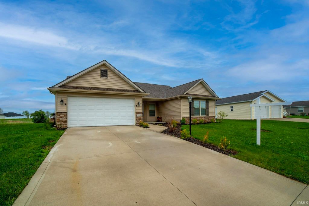 Photo of 1113 N Franklin Street, Garrett, IN 46738 (MLS # 202613948)