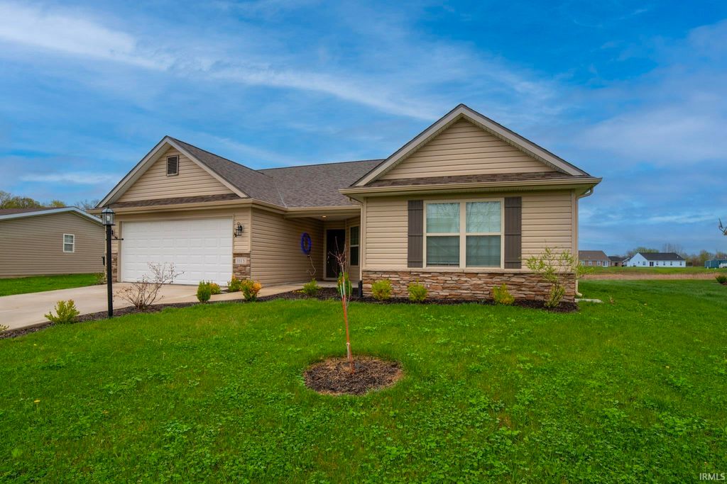 Photo of 1113 N Franklin Street, Garrett, IN 46738 (MLS # 202613948)