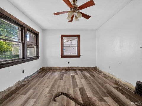 Tiny photo for 2121 Cass Street, Fort Wayne, IN 46808 (MLS # 202635193)