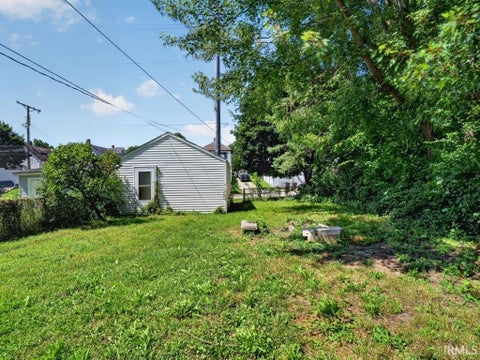 Tiny photo for 2121 Cass Street, Fort Wayne, IN 46808 (MLS # 202635193)