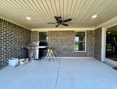 Tiny photo for 814 W Washington Street, Monticello, IN 47960 (MLS # 202627929)