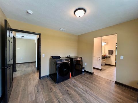 Tiny photo for 814 W Washington Street, Monticello, IN 47960 (MLS # 202627929)