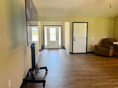 Tiny photo for 814 W Washington Street, Monticello, IN 47960 (MLS # 202627929)