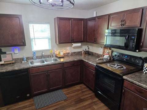 Tiny photo for 1200 E Pittenger Court, Albany, IN 47320 (MLS # 202628565)