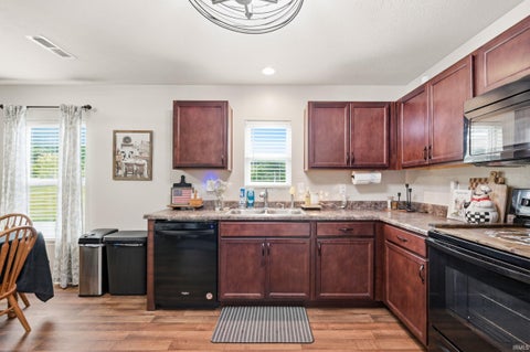 Tiny photo for 1200 E Pittenger Court, Albany, IN 47320 (MLS # 202628565)