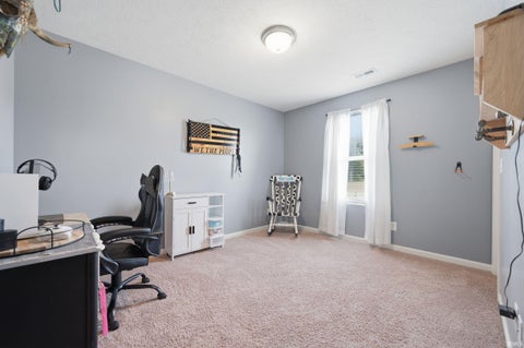Tiny photo for 1200 E Pittenger Court, Albany, IN 47320 (MLS # 202628565)