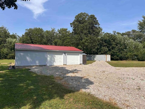 Tiny photo for 10275 E 1075 Road, Galveston, IN 46932 (MLS # 202636079)