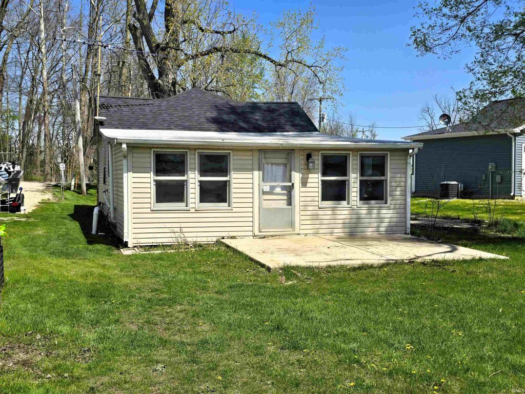 Photo of 4283 W 500 S, Albion, IN 46701 (MLS # 202612880)
