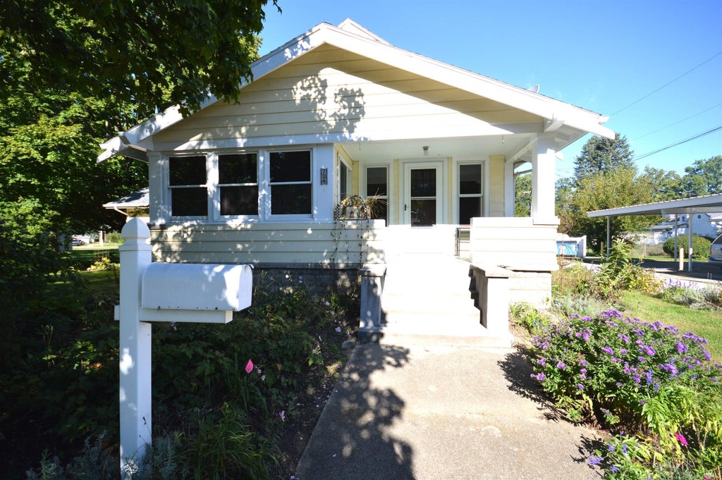 Photo of 704 Indiana Street, Walkerton, IN 46574 (MLS # 202640357)