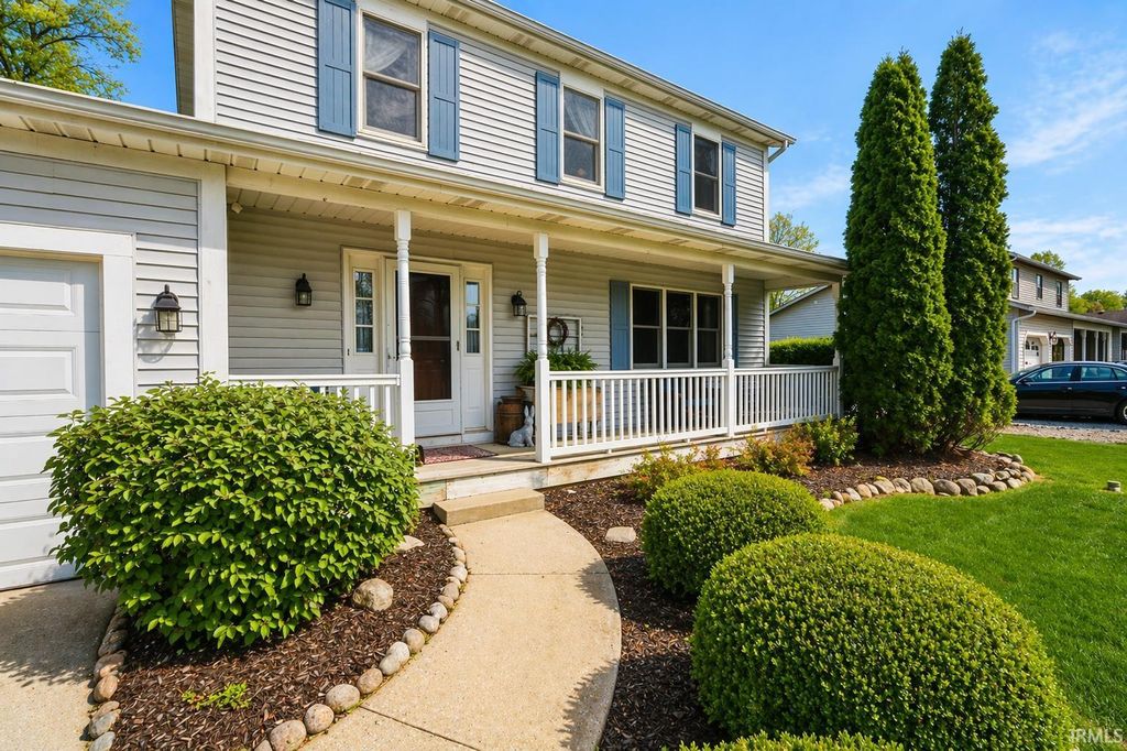 Photo of 51190 Whitewater Lane, South Bend, IN 46628 (MLS # 202614402)