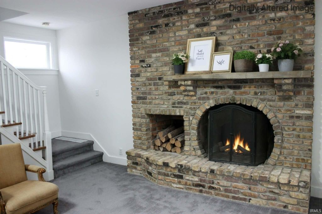 Photo of 806 S 23Rd Street, South Bend, IN 46615 (MLS # 202601979)