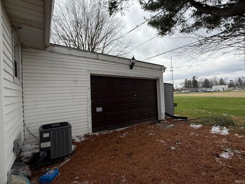 Tiny photo for 3505 S Ebright Avenue, Muncie, IN 47302 (MLS # 202609003)