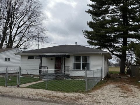 Photo of 3505 S Ebright Avenue, Muncie, IN 47302 (MLS # 202609003)