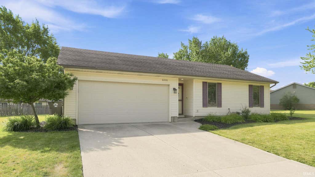 Photo of 6016 Bellingham Lane, Fort Wayne, IN 46835 (MLS # 202627470)