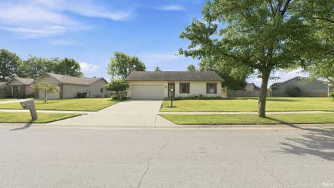 Tiny photo for 6016 Bellingham Lane, Fort Wayne, IN 46835 (MLS # 202627470)