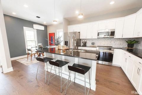 Photo of 1534 S Piazza Drive, Bloomington, IN 47401 (MLS # 202544198)