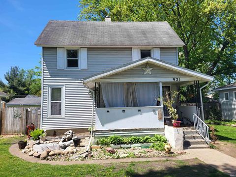 921 S 34th Street, South Bend, IN 46615 - #: 202517284