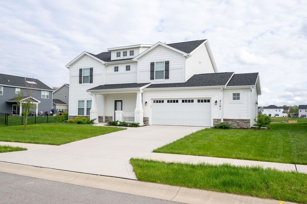 Photo of 5161 Orinoco Run, Fort Wayne, IN 46818 (MLS # 202615790)