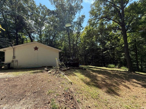 Tiny photo for 5021 N Brummetts Creek Road, Bloomington, IN 47408 (MLS # 202636064)