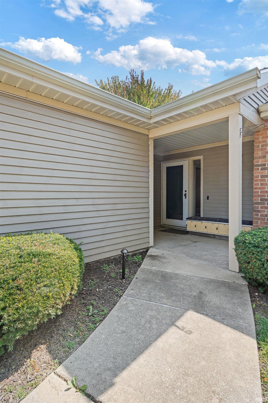 Photo of 448 Westview Circle, West Lafayette, IN 47906 (MLS # 202538221)