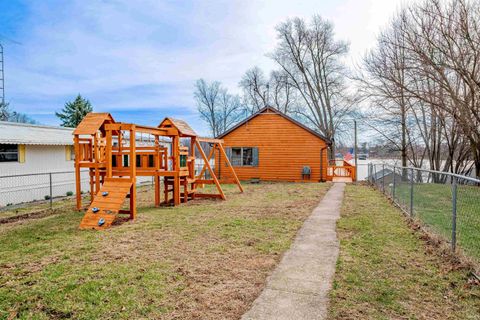 Tiny photo for 6034 N Lakeshore Drive, Macy, IN 46951 (MLS # 202538464)